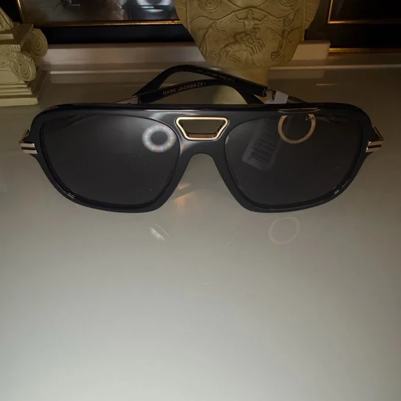 NWT Marc Jacobs Black and Gold Sunglasses. retail $205. - Picture 3 of 11